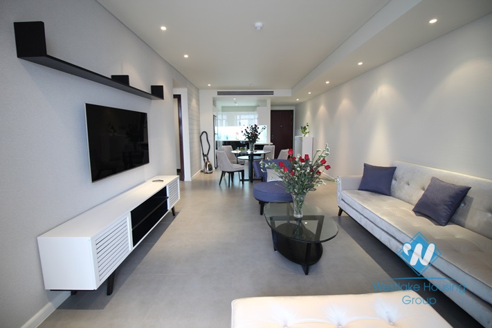 Natural light and modern apartment for rent in Watermark, Tay Ho, Ha Noi